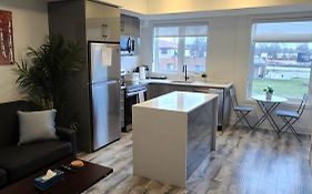 Stylish Townhome Gem With Several Amenities Just Minutes To The Falls